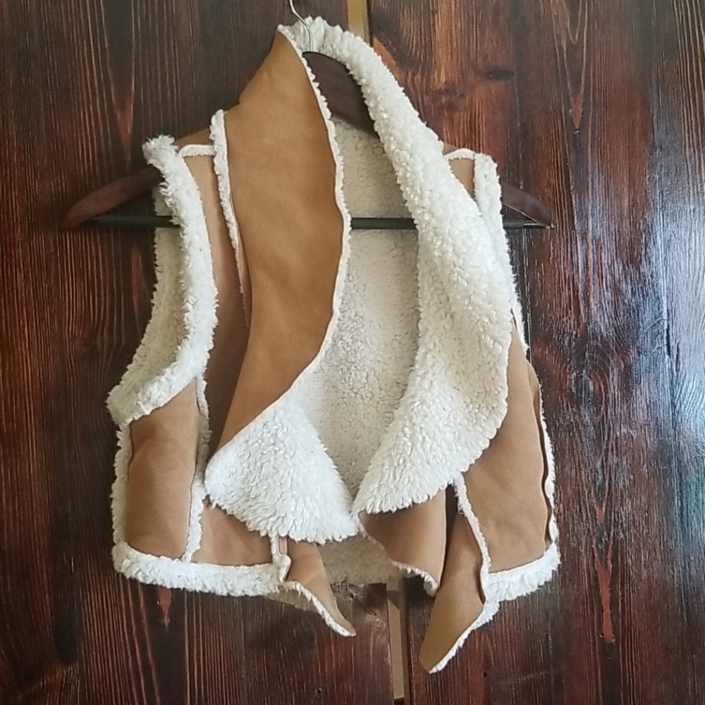 Forever 21 Faux Shearling Vest
